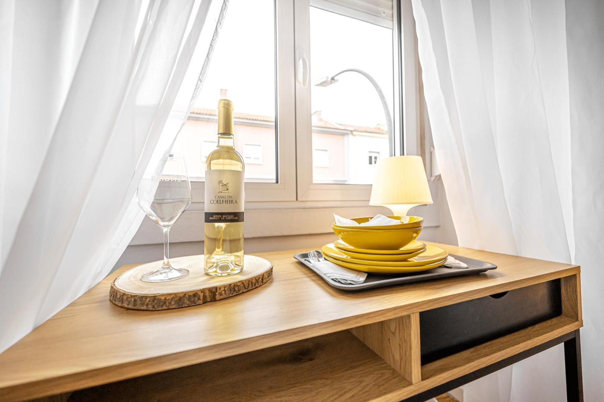 April Square By Lisbon With Sintra Hotel Амадора Екстериор снимка