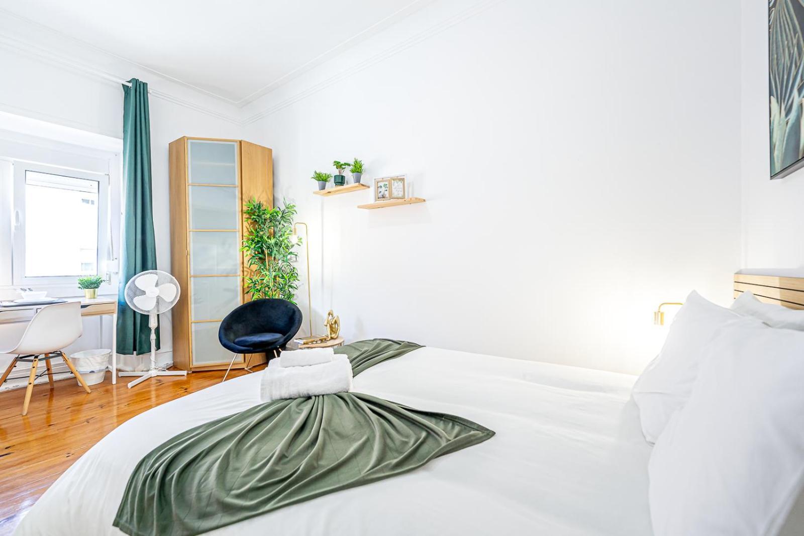 April Square By Lisbon With Sintra Hotel Амадора Екстериор снимка