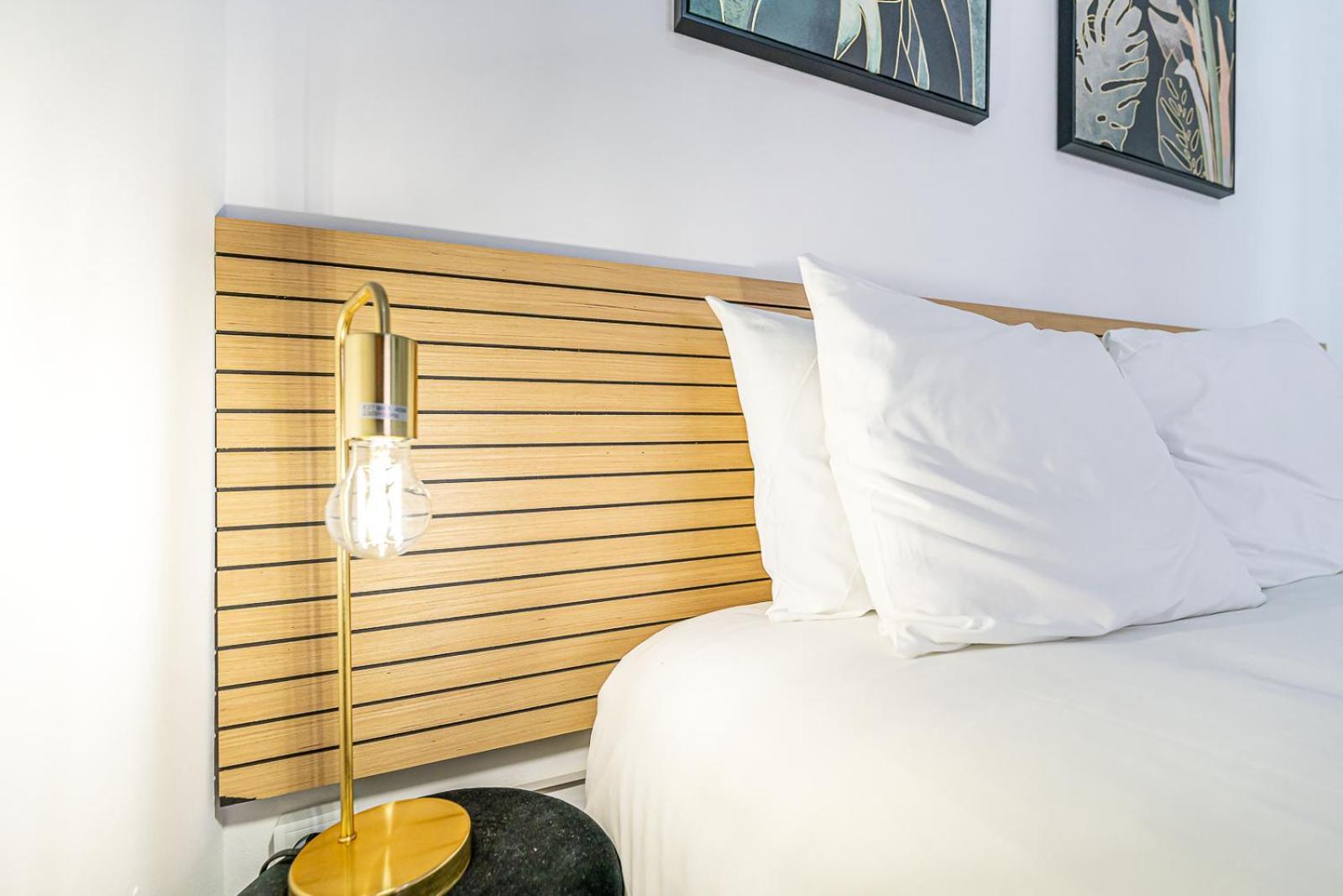 April Square By Lisbon With Sintra Hotel Амадора Екстериор снимка