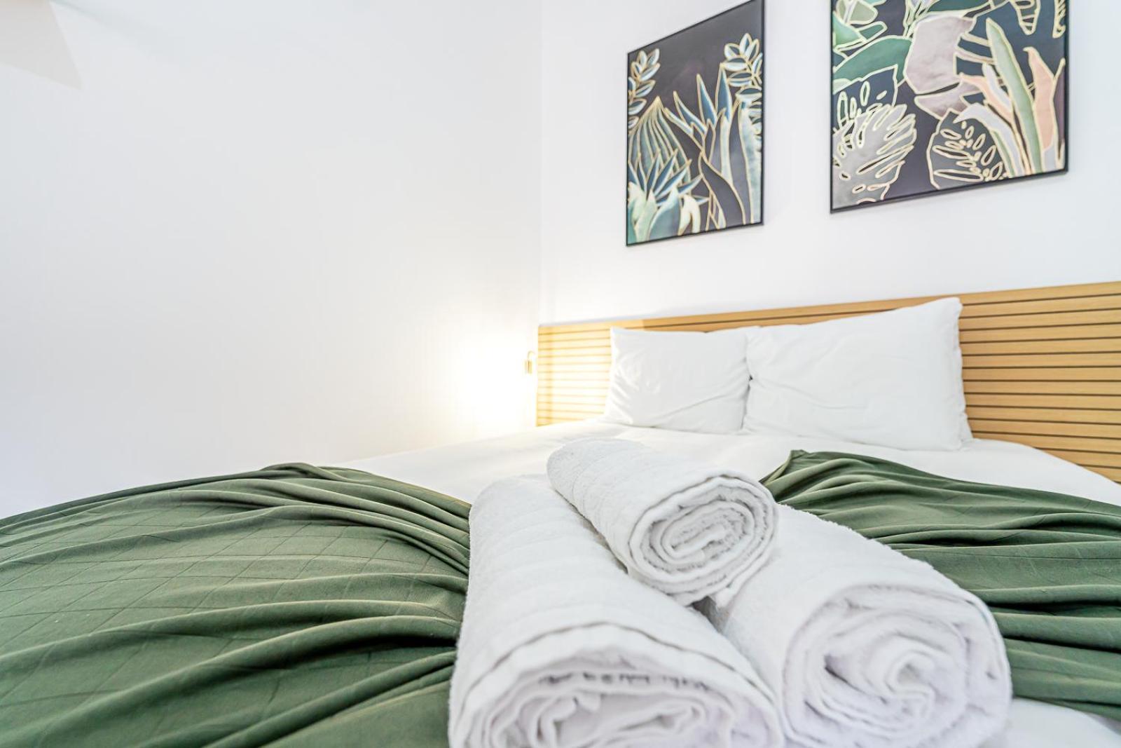 April Square By Lisbon With Sintra Hotel Амадора Екстериор снимка