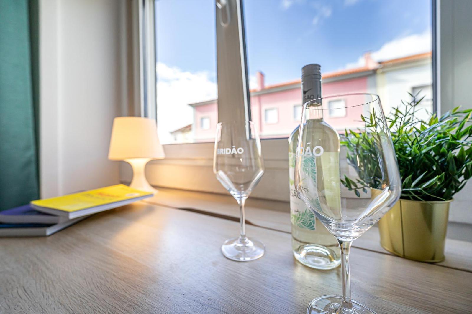 April Square By Lisbon With Sintra Hotel Амадора Екстериор снимка