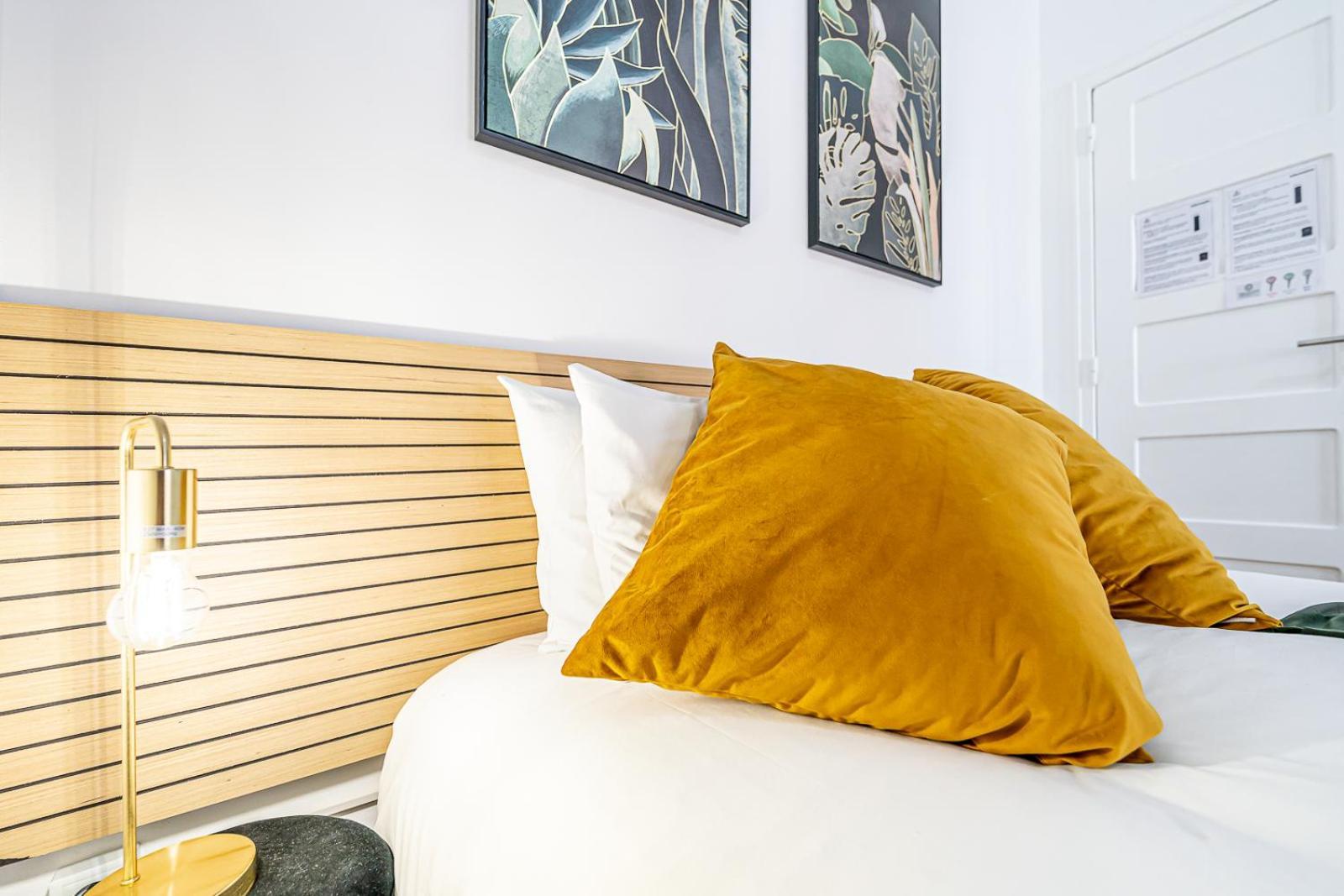 April Square By Lisbon With Sintra Hotel Амадора Екстериор снимка