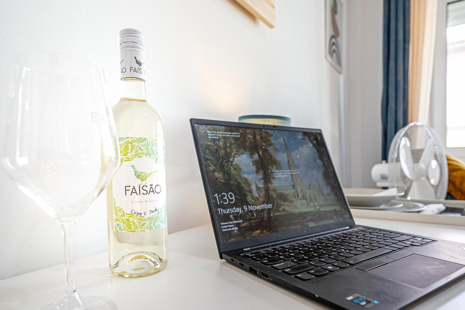 April Square By Lisbon With Sintra Hotel Амадора Екстериор снимка