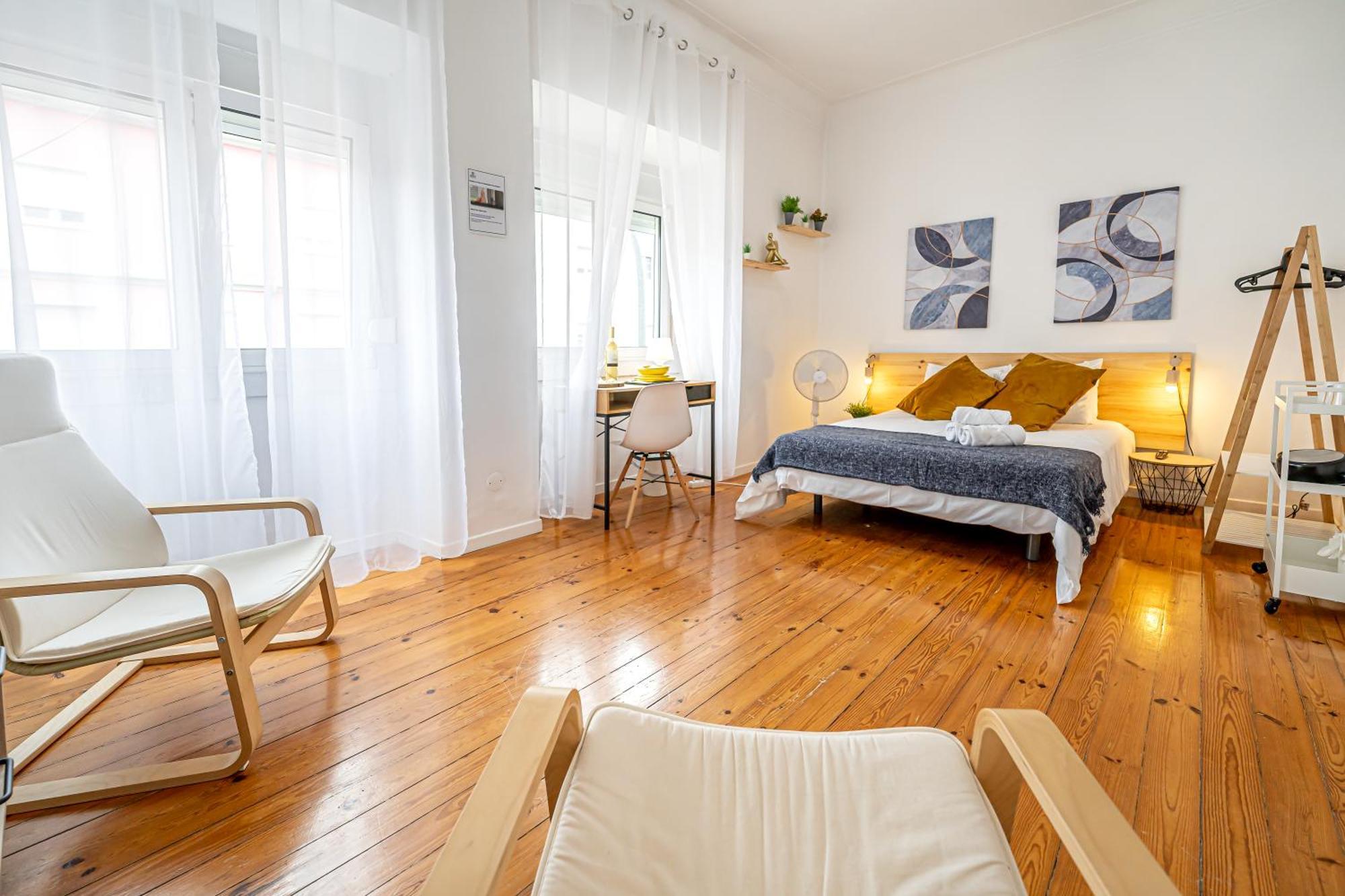 April Square By Lisbon With Sintra Hotel Амадора Екстериор снимка